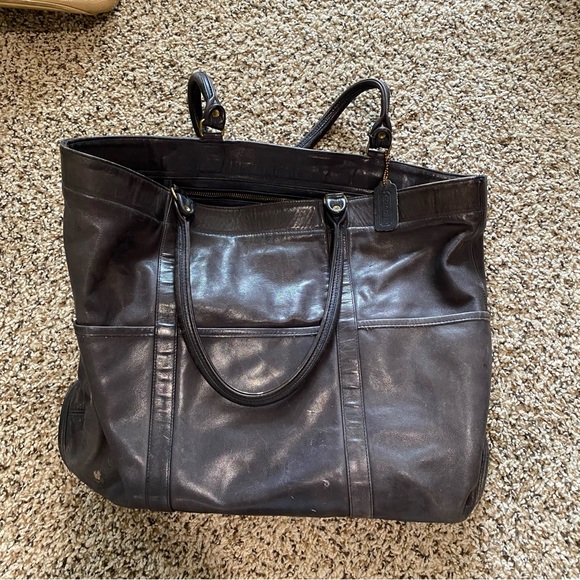 Two (2) Vintage Coach Leather Bags - Picture 8 of 14